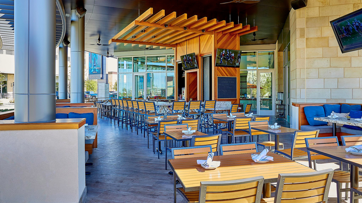 Tupelo Honey Southern Kitchen and Bar patio in Frisco, TX